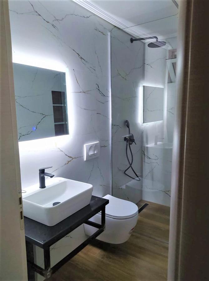 Lighting Jasminum Apartment Sarandë 외부 사진
