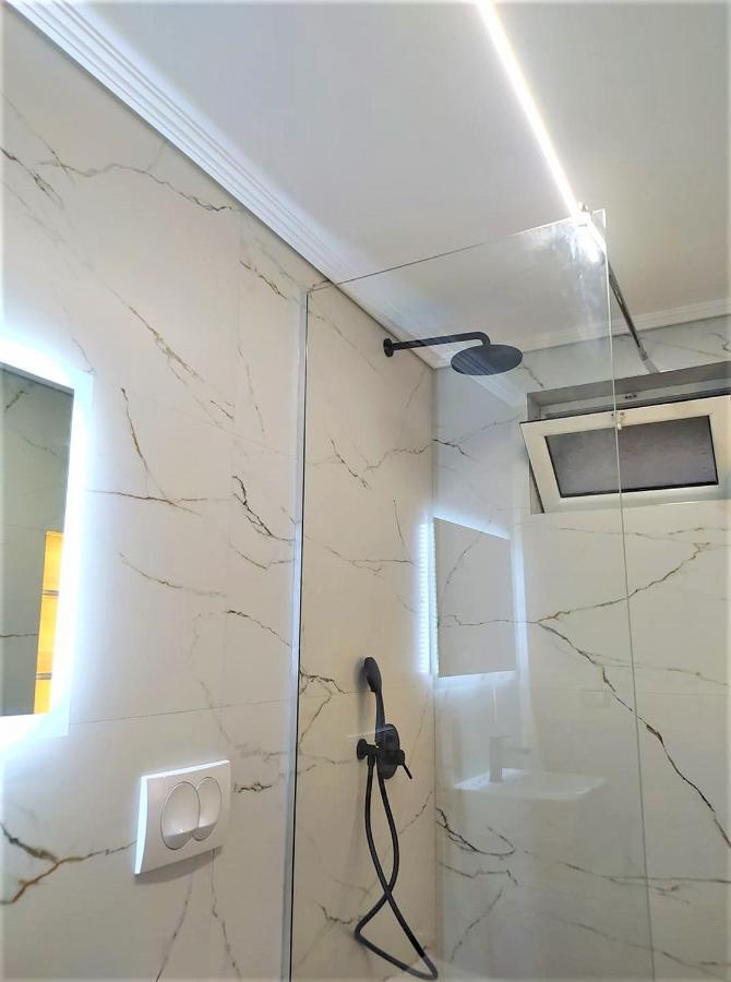Lighting Jasminum Apartment Sarandë 외부 사진